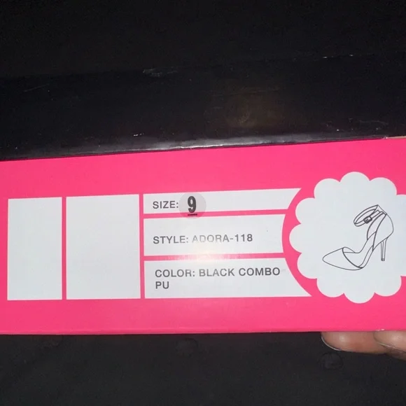 Charolette Russe Black & Gold Pumps Size 9 - Picture 7 of 7